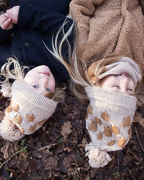 Hats Over Heels Spot Giraffe Winter Hat, Caramel (2-5 and 5-8 years) -100% Merino Wool Winter Hats