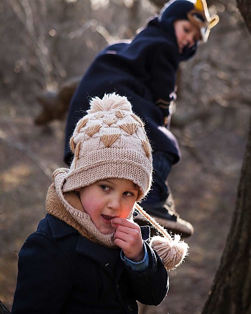 Hats Over Heels Spot Giraffe Winter Hat, Caramel (2-5 and 5-8 years) -100% Merino Wool Winter Hats