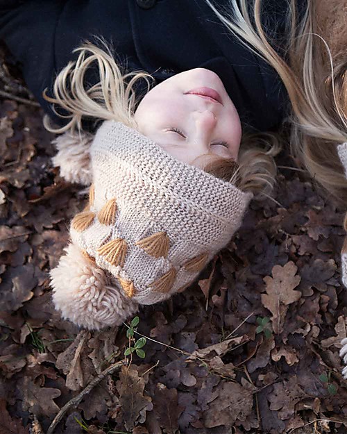 Hats Over Heels Spot Giraffe Winter Hat, Caramel (2-5 and 5-8 years) -100% Merino Wool Winter Hats