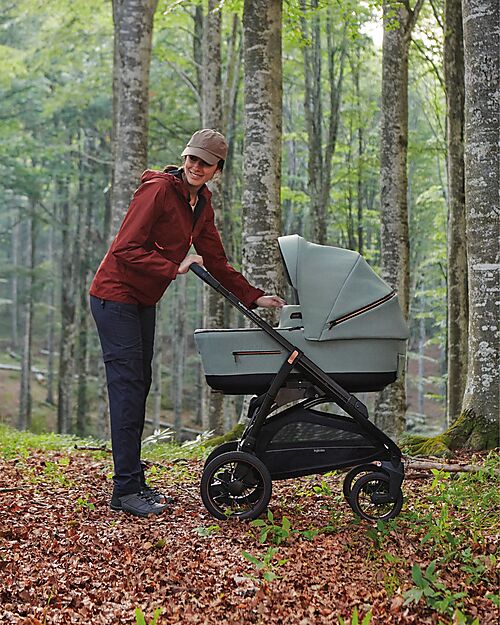 Inglesina Aptica XT System Quattro - Igloo Grey - Stroller + Standup Cradle + Darwin Recline Car Seat Trio and Duo Strollers