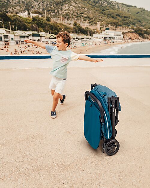 Inglesina Quid² Stroller - Manta Blue - Ultra Compact and Extra Light Lights Strollers