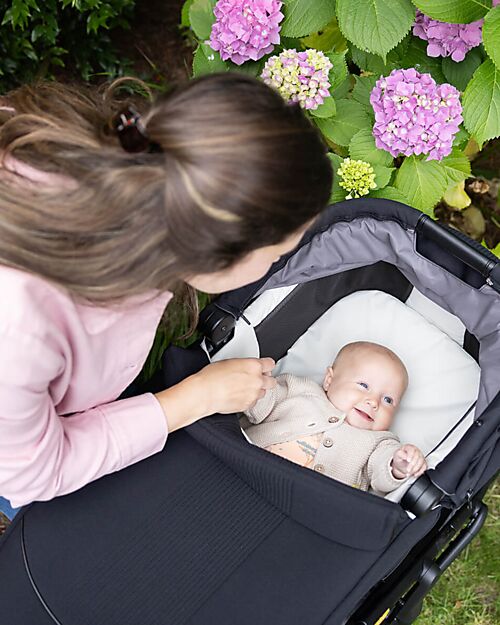 Joie Ramble XL Carrycot - Eclipse - Rain Cover Included Pram Systems