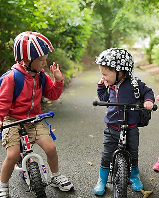 Kiddimoto Kids Bike Helmet, Skulls and Cross Bones Bycicles