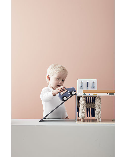 Kid's Concept Car Wash and Gas Station 3-in-1 - Fill up and start your imagination! Wooden Toy Cars, Trains & Trucks