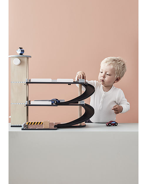 Kid's Concept Grage with Ramp - Park your cars and take the helicopter! Wooden Toy Cars, Trains & Trucks