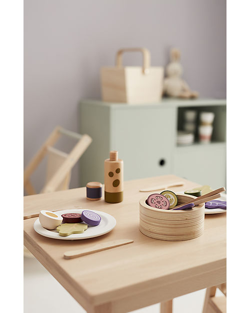 Kid's Concept Salad  Play Set - 21 Pieces - Everyone at the table! Wooden Food