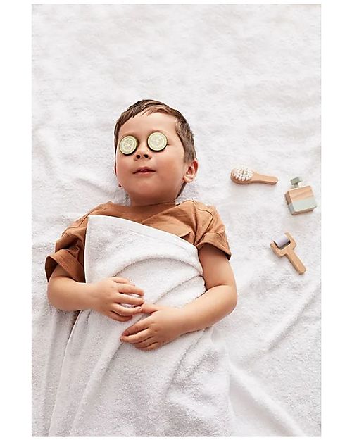 Kid's Concept Spa Play Set - Wood - 16 Pieces - Are you ready to relax? Pretend Play