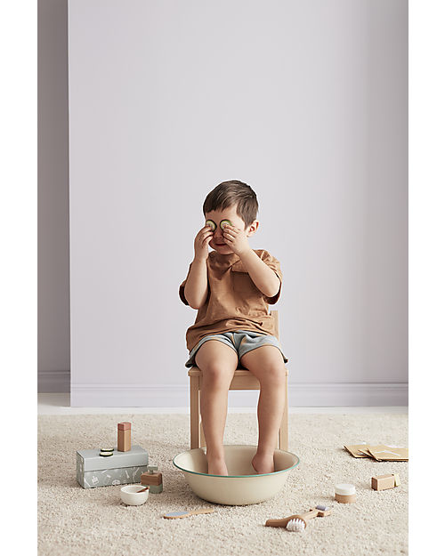 Kid's Concept Spa Play Set - Wood - 16 Pieces - Are you ready to relax? Pretend Play