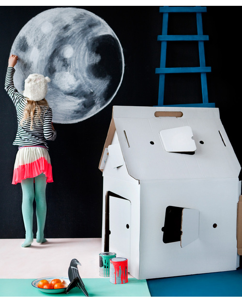 Kidsonroof Casa Cabana White - Playhouse made of 100% Recycled Cardboard - Paint and Colour to make it your own! Playhouses