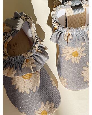 Konges Slojd Jade Swim Shoes - Daisy Blue - 50+ UV Protection Sandals