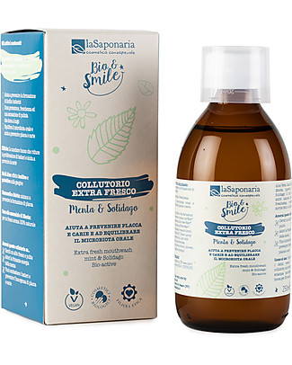 La Saponaria Extra Fresh Mouthwash - Mint and Goldenrod - 250 ml Toothpaste and Toothbrush