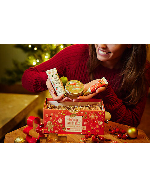 La Saponaria Holiday Set - with Lip Gloss + Glow Body Cream + Hand Cream + Arctic Fox Nail File Body Lotions And Oils
