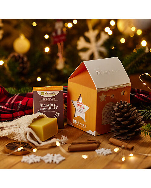 La Saponaria Lantern House Orange and Cinnamon Body Soap + Cotton and Hemp Sponge Shampoos And Bath Wash