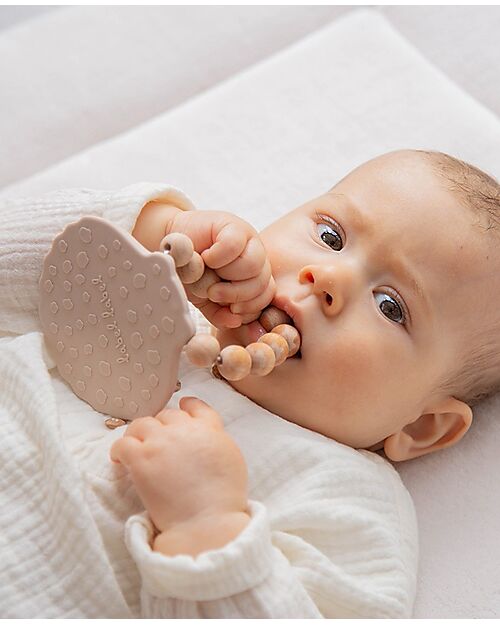 Label Label Teething Shell - Nougat - Silicone Teethers