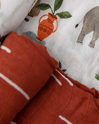Little Unicorn Gift set of 2 Maxi Swaddles Safari Social - Deluxe 120 x 120 cm - 100% rayon muslin from bamboo Blankets