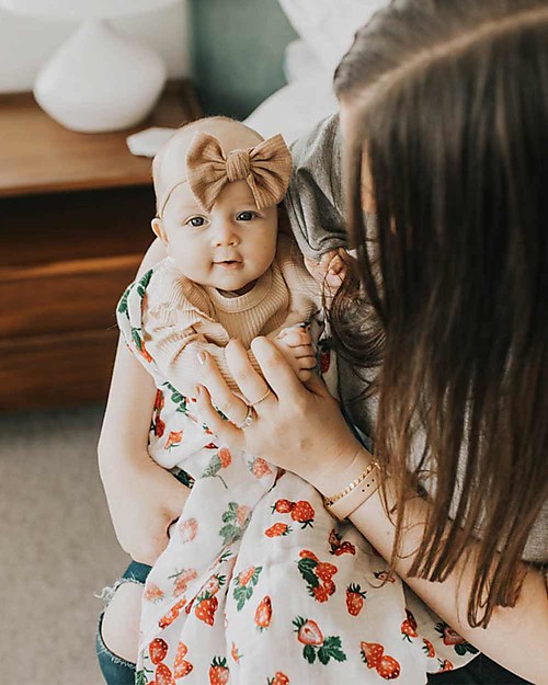 Little Unicorn Multi-purpose Muslin - 100% Cotton - 120 x 120 cm - Strawberry Patch Muslin Swaddle