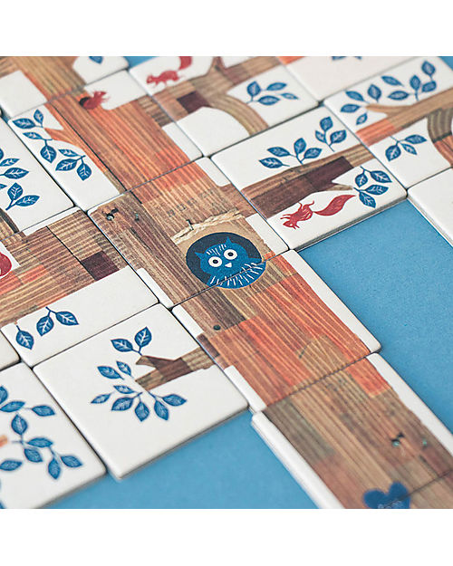 Londji Pocket Game Dream a Tree - Build the Squirrel Tree - Recycled Cardboard Board Games