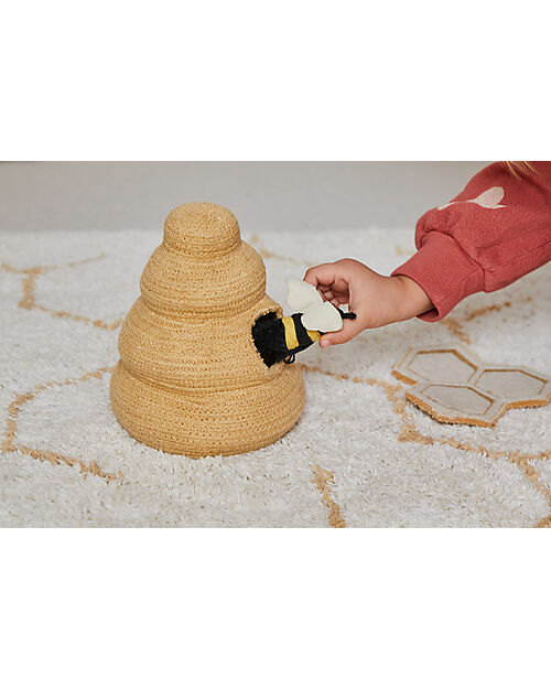 Lorena Canals Play Rug - Pollinatio - Ivory - Cotton - Planet Bee Collection - 90 x 130 cm Carpets
