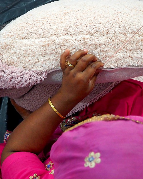 Lorena Canals Puffy Love, Machine Washable Heart Rug, Nude - 160 x 180 cm Carpets