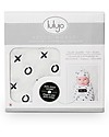 Lulujo Baby Hello World Kit, Hat + Swaddle, Hugs & Kisses, 120 x 120 cm - Bamboo Muslin Swaddle