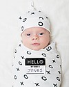 Lulujo Baby Hello World Kit, Hat + Swaddle, Hugs & Kisses, 120 x 120 cm - Bamboo Muslin Swaddle