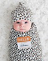 Lulujo Baby Hello World Kit, Hat + Swaddle, Leopard, 120 x 120 cm - Bamboo Muslin Swaddle
