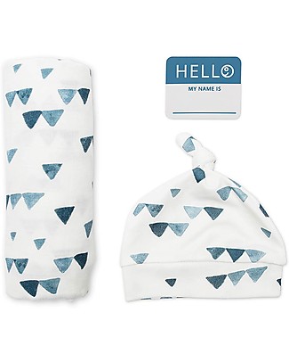 Lulujo Baby Hello World Kit, Hat + Swaddle, Navy Triangles, 120 x 120 cm - Bamboo Swaddles