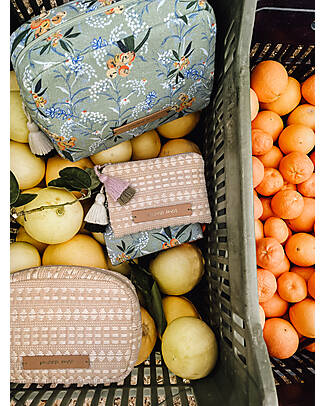 Mara Mea Beautycase - Matcha Time - Sage Green - 21 x 15 x 12 cm - 100% Cotton Makeup Bags and Pouches