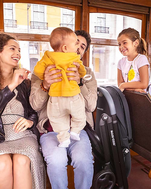 Maxi Cosi Stroller Lila SP - Essential Graphite Pushchairs