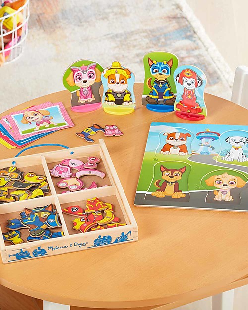 Melissa & Doug Paw Patrol - Magnetic Dress-Up Story Making Games