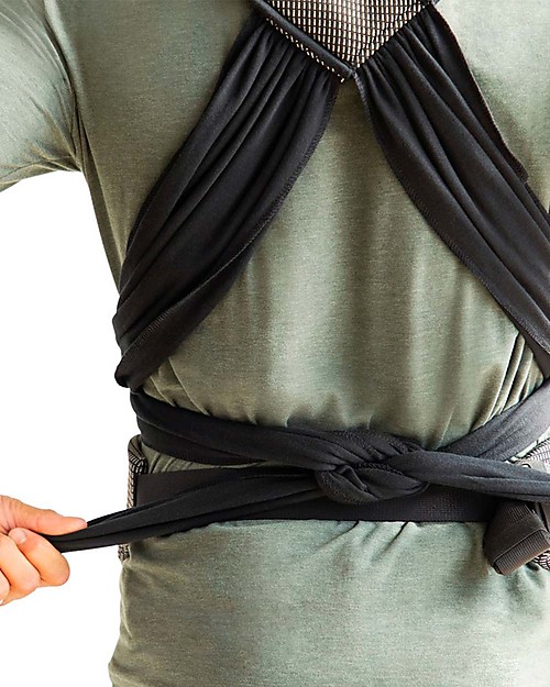 Moby Wrap Cloud Hybrid Carrier - Easy to wear! - High rise - Charcoal Grey, Checked Baby Carriers