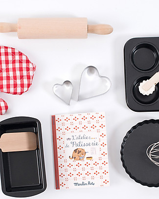 Moulin Roty Baking Kit - Jouets d'hier - Complete of Everything Dressing Up & Role Play