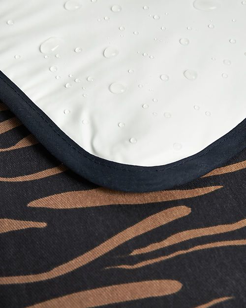 Nobodinoz Waterproof Changing Pad Hyde Park - Blue Waves - 50x70 cm - Organic cotton Travel Changing Mats