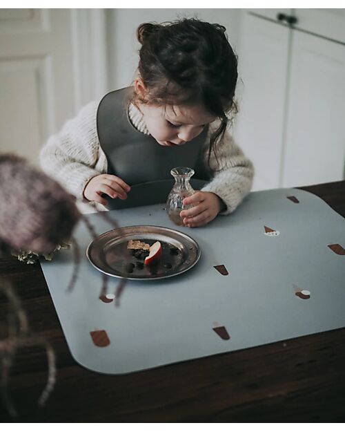 Noui Noui Bib - Dusty Olive - Food Grade Silicone - with Pocket Waterproof Bibs