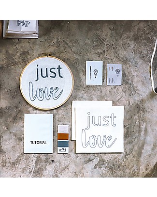 Numero 74 Embroidery Hoop Kit Just Love - 22 cm Art & Craft Kits