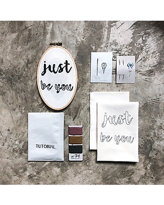 Numero 74 Embroidery Oval Hoop Kit Just Be You - 21x13 cm Art & Craft Kits