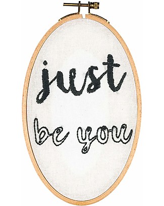 Numero 74 Embroidery Oval Hoop Kit Just Be You - 21x13 cm Art & Craft Kits