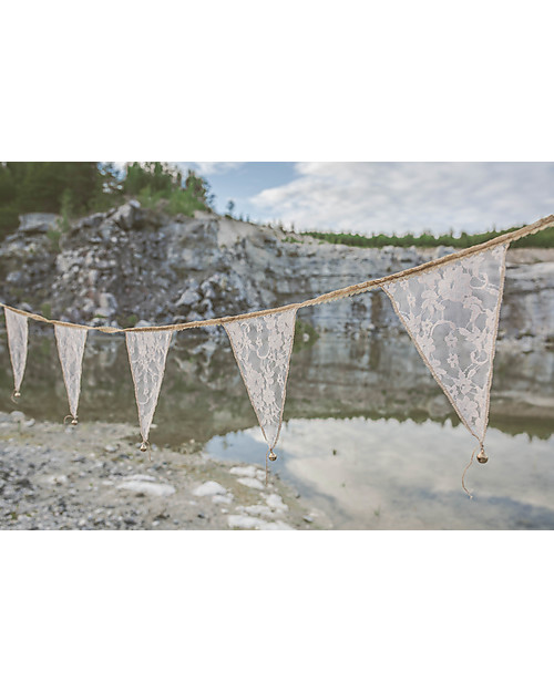 Numero 74 Lace Flower Bunting Garland, White - 2,5m Wall Decorations