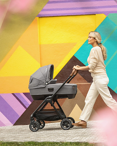 Nuna Cari Next for Stroller and Car - 0-6 Months - Caviar - Compatible with Base Next - Light Safe and Transportable Pram Systems