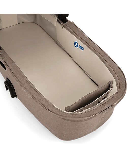 Nuna Demi Next Carrycot - Cedar - Elegant and Versatile Pram Systems