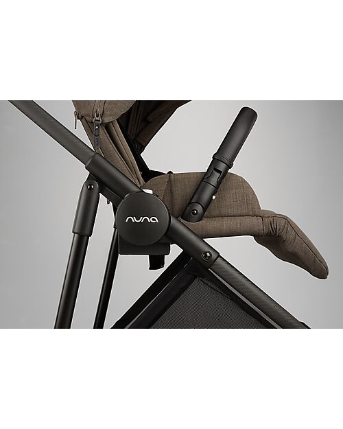 Nuna Ixxa Stroller - Pistachio - Ultralight and Compact only 6Kg! Lights Strollers