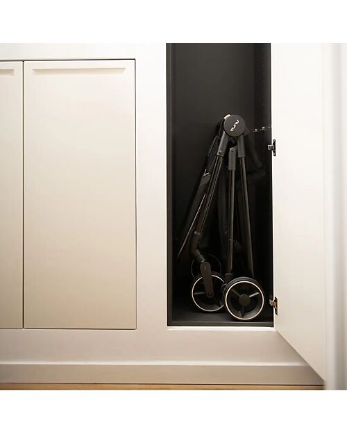 Nuna Ixxa Stroller - Riveted - Ultralight and Compact only 6Kg! Lights Strollers