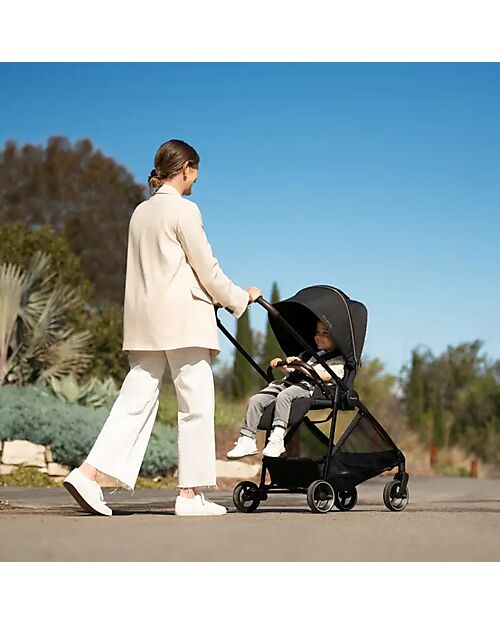 Nuna Ixxa Stroller - Riveted - Ultralight and Compact only 6Kg! Lights Strollers