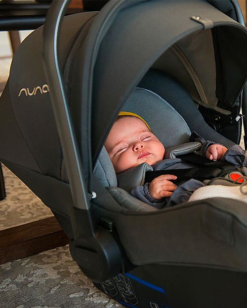 Nuna Pipa Lite lx Car Seat with Base - Oxford - 0-2 years - High Performance Materials Car Seats Group 0+/1