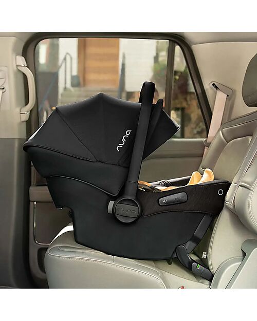 Nuna Pipa Urbn Car Seat - Caviar - with Isofix Hooks Car Seats Group 0+/1