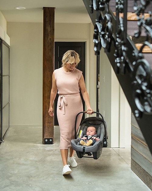 Nuna Todl Next Car Seat - Caviar - 0-4 Years - Compatible with Base Next - for Both Directions of Travel Car Seats Group 0+/1