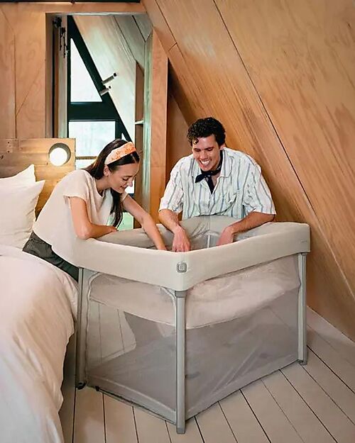 Nuna Travel Cot Paal - Biscotti - Easy and Compact Folding Travel Cots