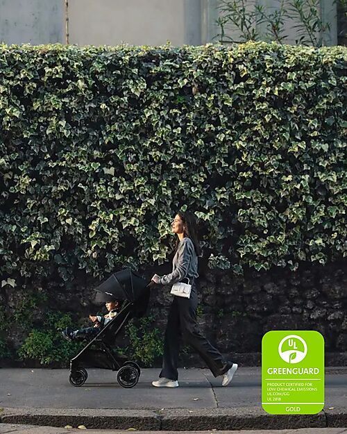 Nuna Ultralight Stroller TRVL lx - Cedar - Chocolate - Practicality and Style Lights Strollers