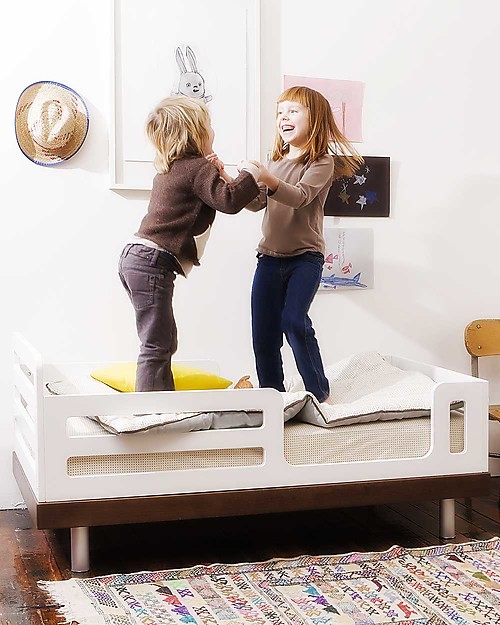 Oeuf Classic Adjustable Toddler Bed - White & Walnut Convertible Beds