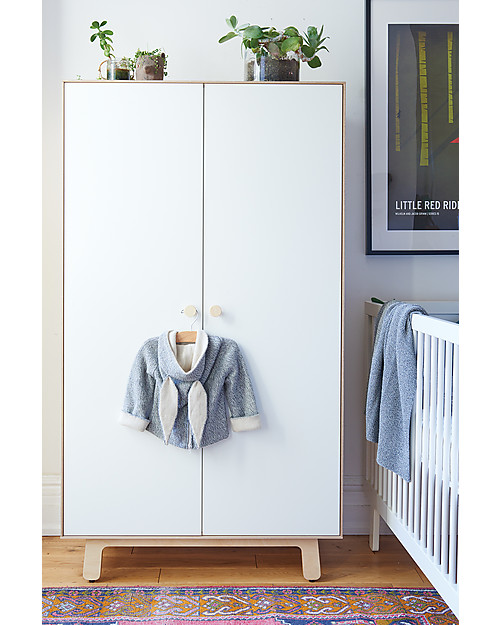 Oeuf Merlin Wardrobe with Sparrow Base - White/Birch Wardrobes